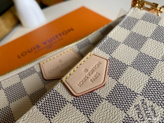 ACCESSOIRES LOUIS VUITTON MULTI POCHETTE 0128